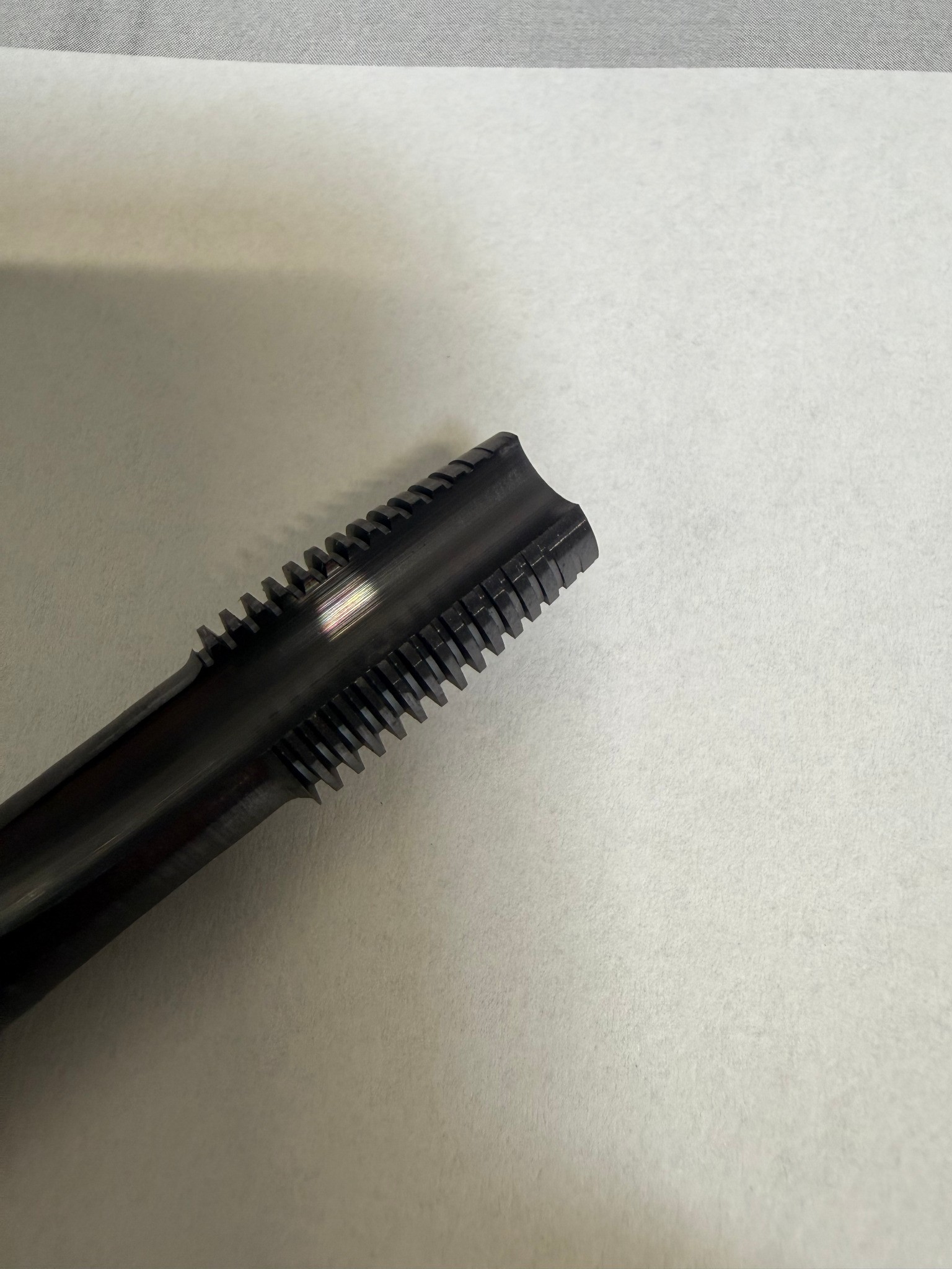 Sondergewindebohrer TR 12×1,5 – Anschnitt